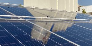 Automatically Solar Panel Cleaning