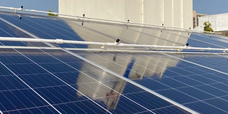 Automatically Solar Panel Cleaning